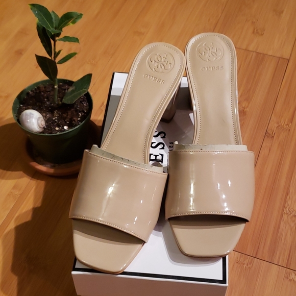 GUESS Achara Mule Sandals - Picture 5 of 6